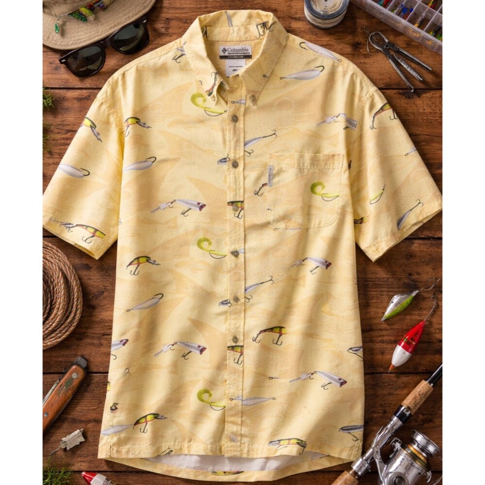 Columbia Men’s L Fishing Shirt Yellow Fish Print Short Sleeve Button Up Outdoor